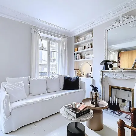 Designer Near Sacre-coeur * פריז