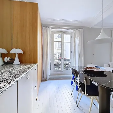 Designer Near Sacre-coeur פריז